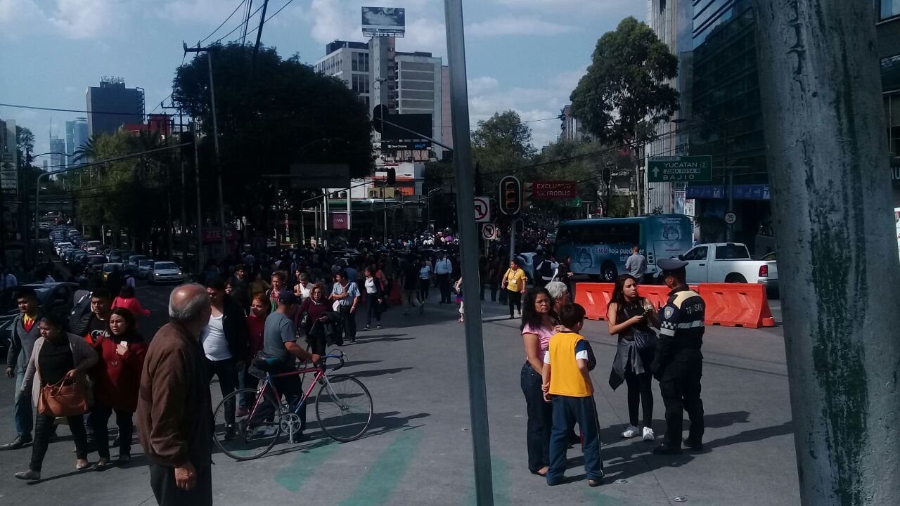 #Videos Colapsos y derrumbes de edificios durante sismo de 7.1 grados - WhatsApp-Image-2017-09-19-at-4.25.44-PM