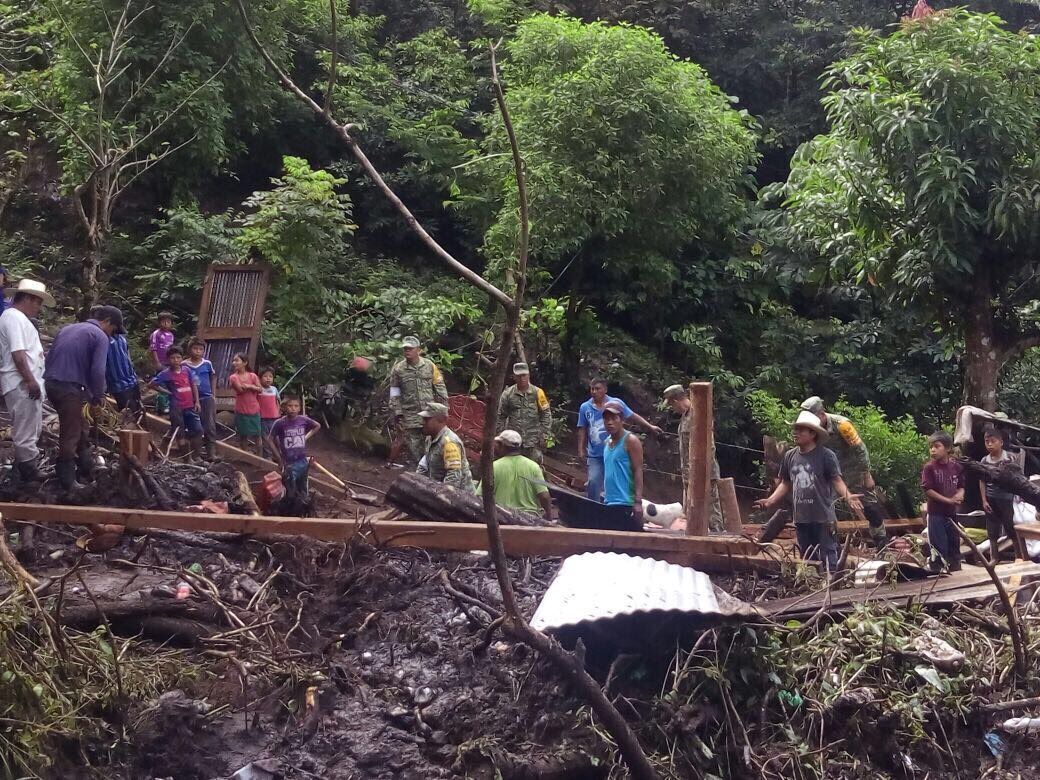 Alud sepulta cinco viviendas en Chiapas - alud-2