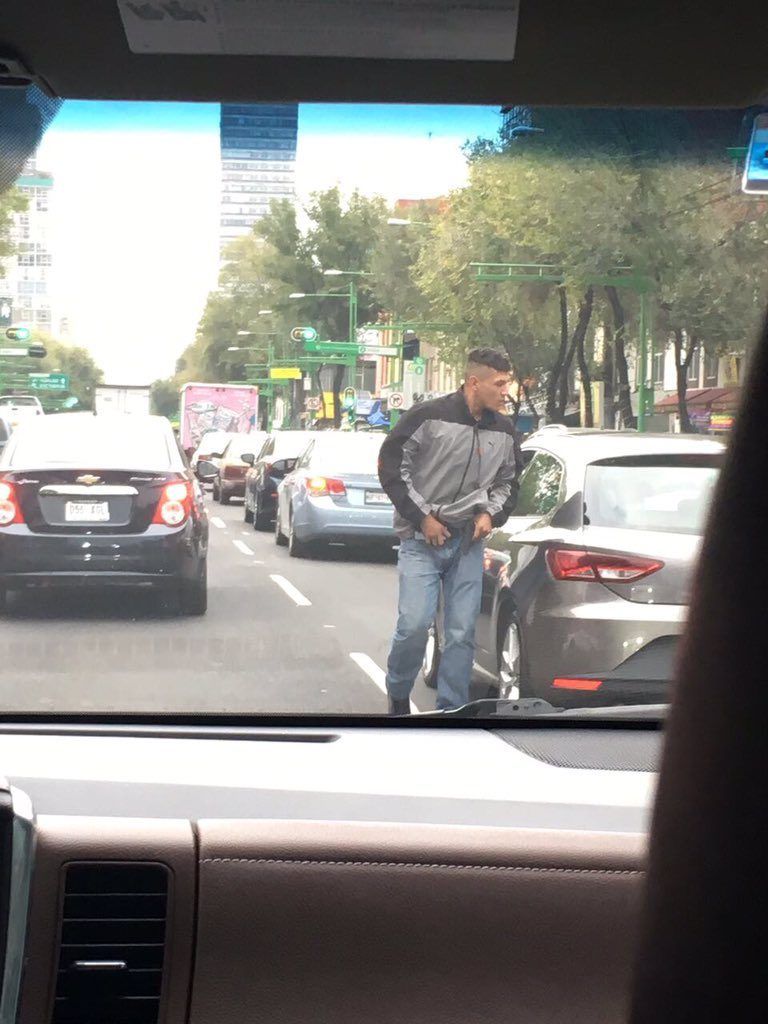 Asaltan a familia en Eje Central - asalto-eje-central-ok-768x1024