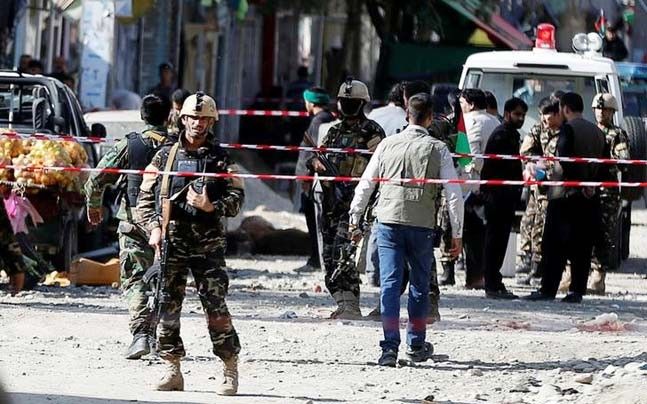 Ataque suicida deja cuatro muertos en mezquita de Kabul