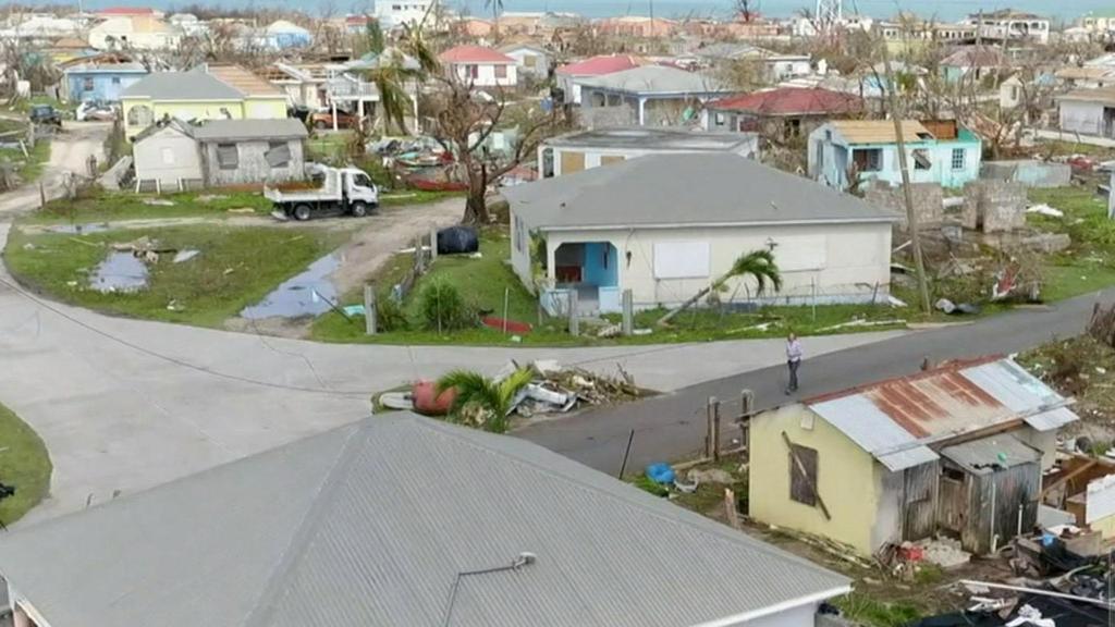 Barbuda se queda sin habitantes tras Irma Barbuda se queda sin habitantes tras Irma