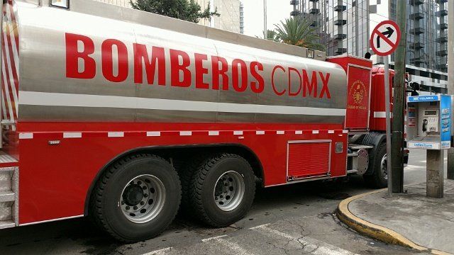 Sofocan incendio en Iztapalapa tras cuatro horas de trabajo Sofocan incendio en Iztapalapa tras cuatro horas de trabajo