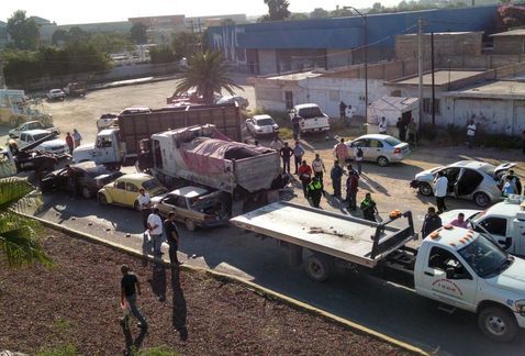 Carambola en Gómez Palacio deja cuatro heridos - carambola-1