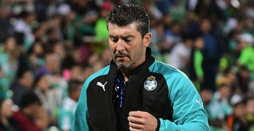 Santos confirma salida del ‘Chepo’ de la Torre