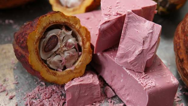 Descubren chocolate de color rosa