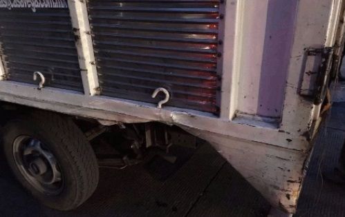 Volcadura deja dos lesionados en Paseo de la Reforma y Bucareli - choque-bucareli1