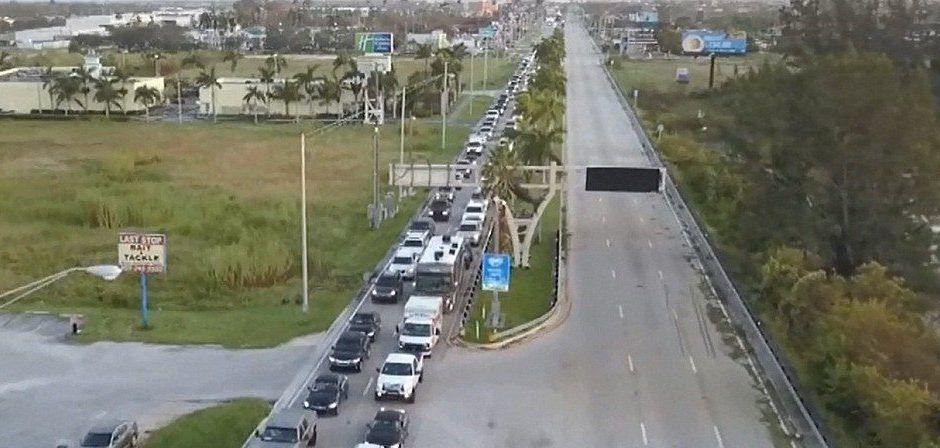 Autorizan regreso a Miami tras paso de Irma