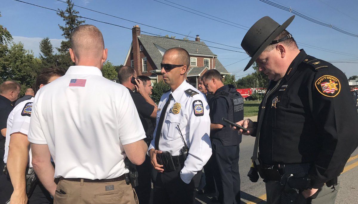 Detienen a tirador en escuela de EE.UU.