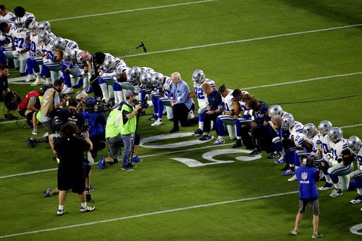 Trump critica a la NFL tras protestas de jugadores - cowboys-protesta-trump