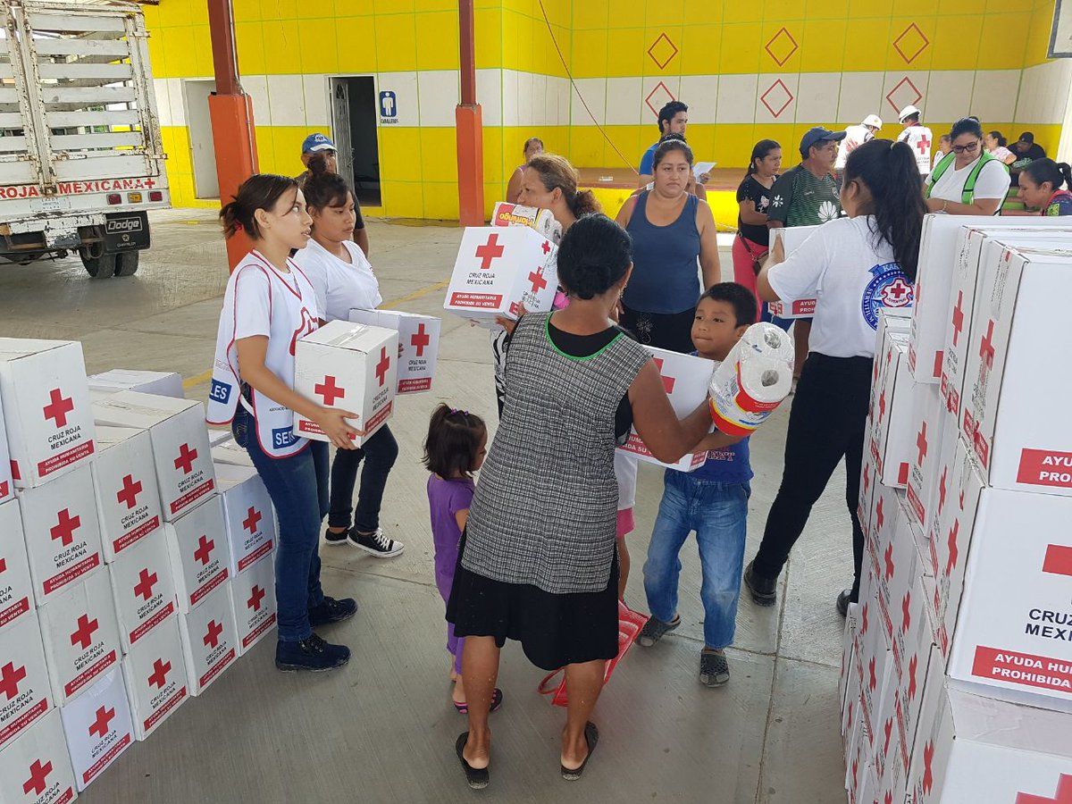 Cruz Roja entrega casi dos mil toneladas de ayuda humanitaria tras sismo