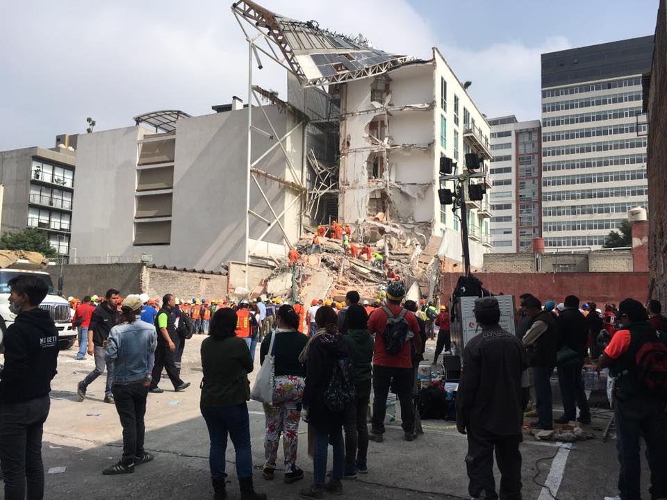 Dan prisión preventiva a responsable de construcción de Zapata 56 - daños-en-calzada-de-tlalpan1-1