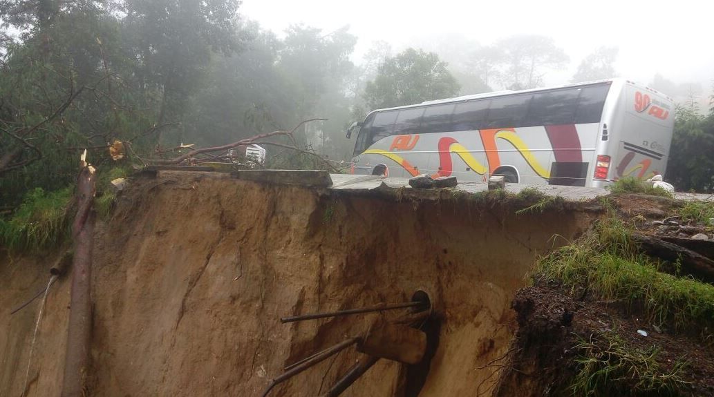 Katia deja al menos ocho deslaves en Puebla
