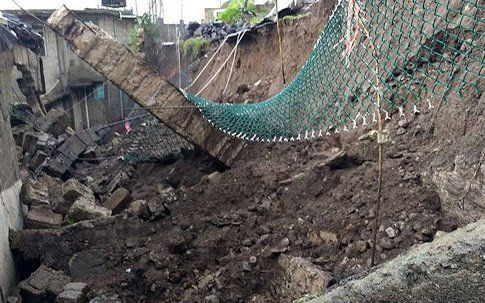 Deslaves en Oaxaca dejan tres muertos