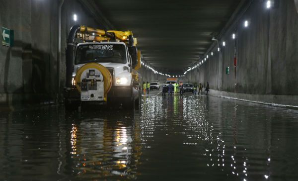 Cesan a subdirector de Obras Públicas de la Ciudad de México - desnivel-mixcoac-7