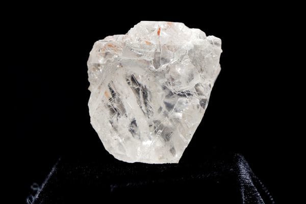 Venden diamante en bruto más grande del mundo en 53 mdd