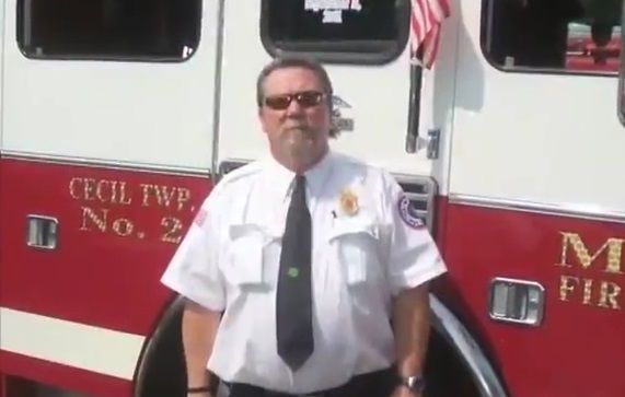 Despiden a jefe de bomberos tras insultar a entrenador de Steelers - entrenador-steelers-bombero