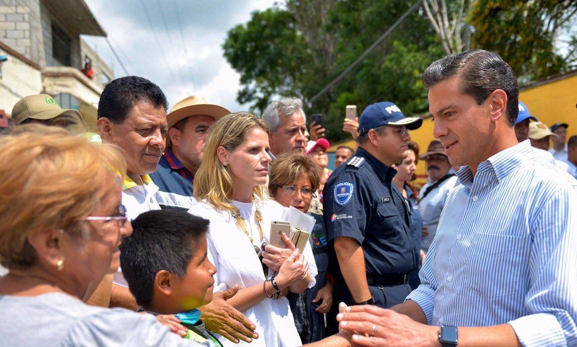 EPN anuncia campañas para promover pueblos turísticos afectados por sismos