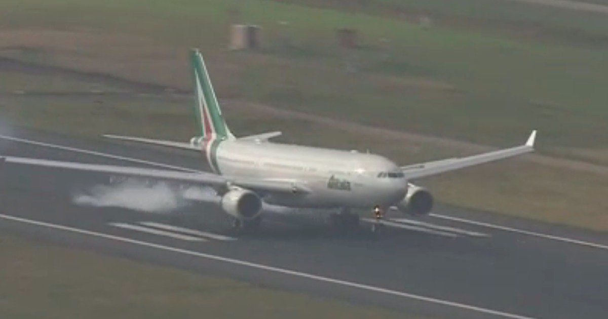 El papa Francisco llega a Colombia