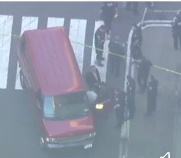 Camioneta embiste a peatones en Manhattan - furgoneta-camioneta-nueva-york
