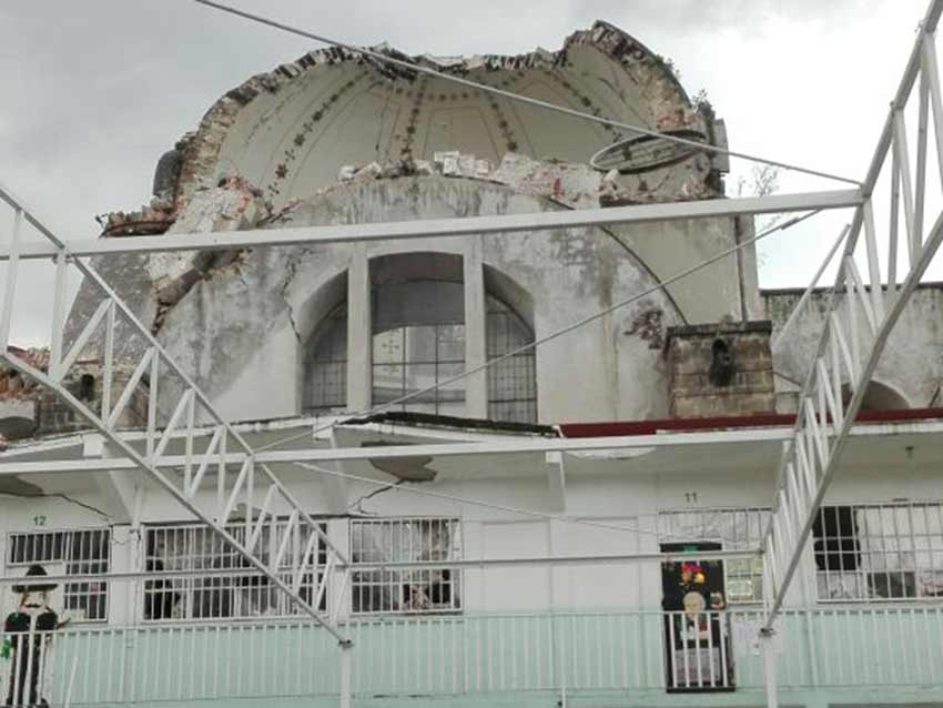 Se derrumba cúpula de parroquia en la Guerrero - iglesia-2