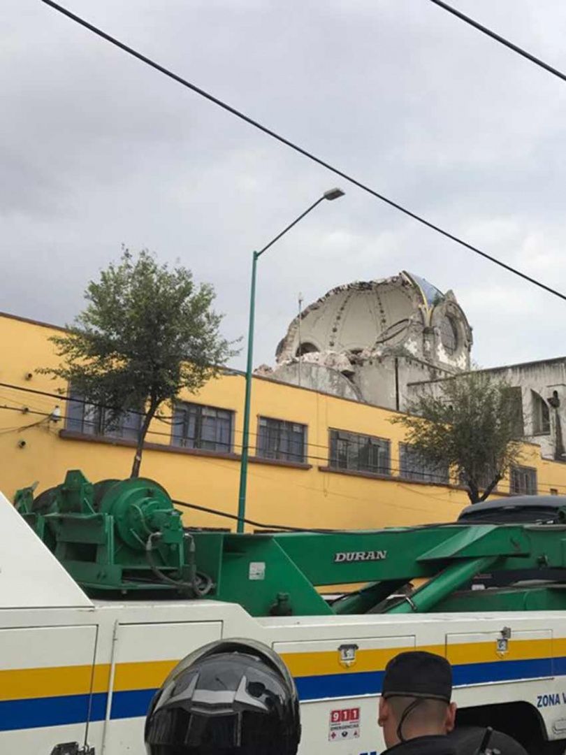 Se derrumba cúpula de parroquia en la Guerrero