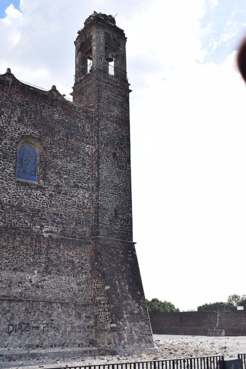 Se derrumba torre de iglesia en Tlaltelolco por sismo - iglesia-tlaltelolco-2