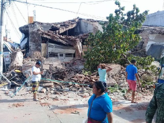 Equipos y futbolistas muestran apoyo a México tras sismo