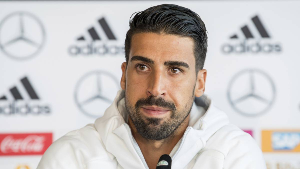 Khedira regaló más de mil boletos a personas desfavorecidas