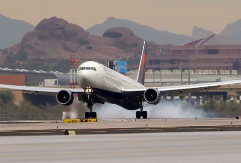 Bagdad cierra aeropuertos del Kurdistán iraquí