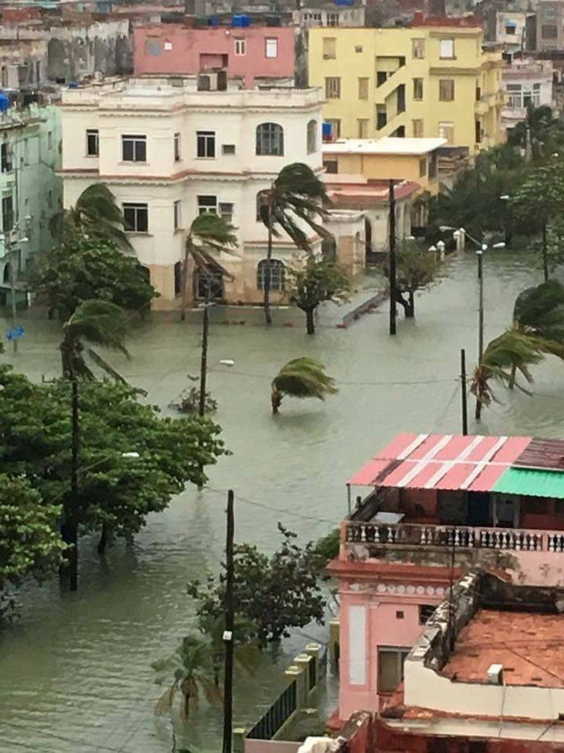 Facebook bloquea a hija de Raúl Castro por difundir cuenta bancaria - la-habana-4