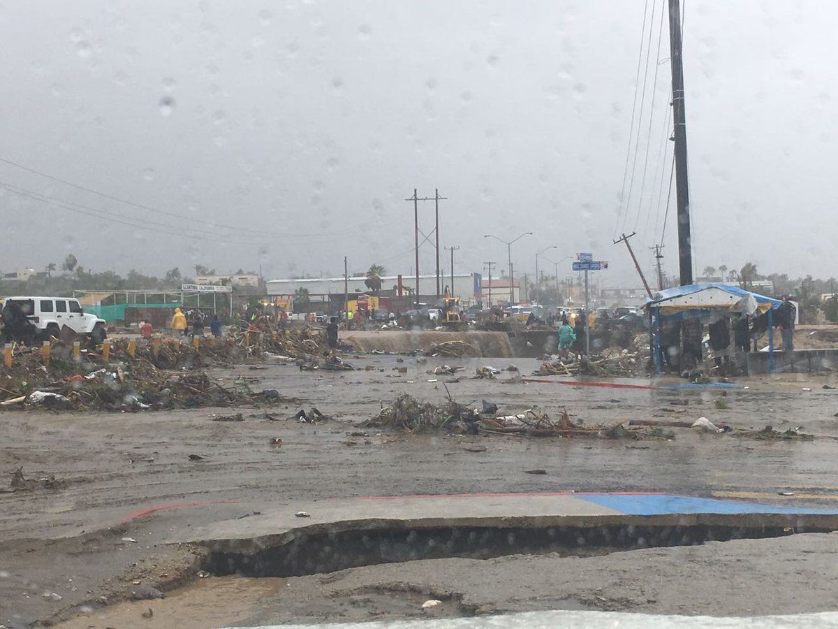 Restablecen servicios tras paso de Lidia en Los Cabos