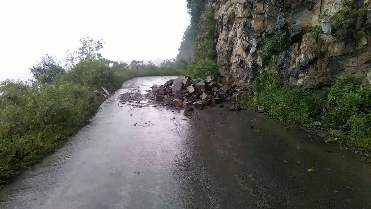 Tormenta en Puerto Escondido deja un muerto y 50 casas dañadas