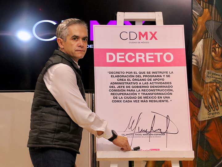 Mancera firma decreto para reconstrucción y recuperación de la CDMX - mancera-3-1