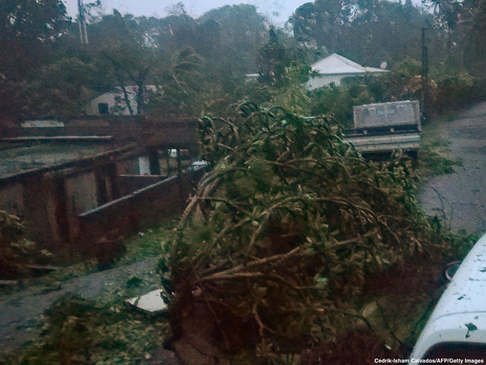 María deja su primer muerto - maria-3