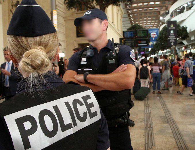 Atacan con ácido a cuatro turistas estadounidenses en Francia