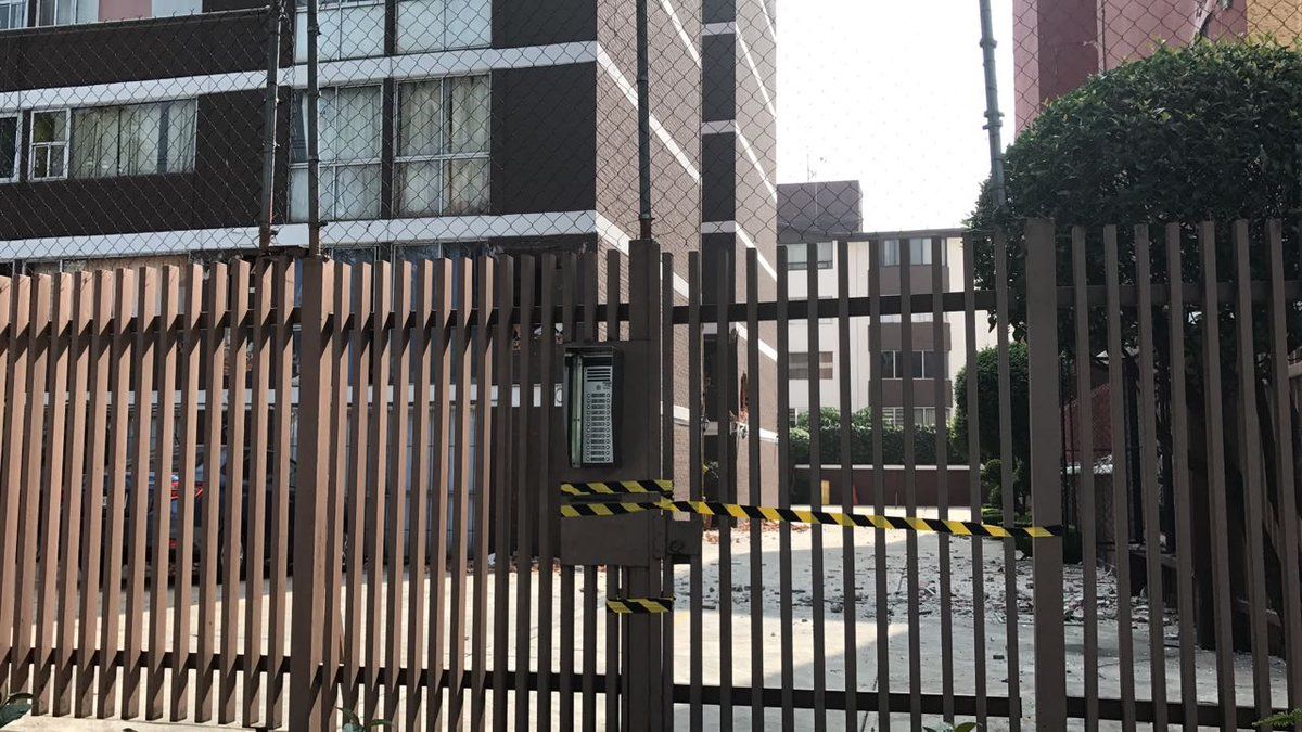 Piden rescatar gatos de edificio dañado por sismo en Miramontes