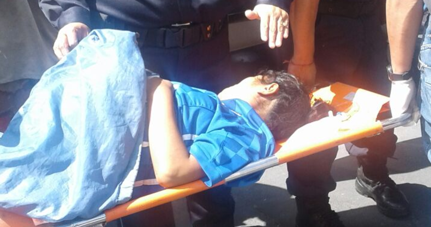 Mujer da a luz en Metro Candelaria