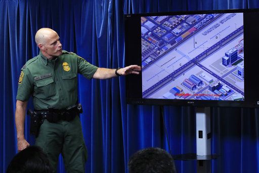 Comienza construcción de prototipos del muro fronterizo