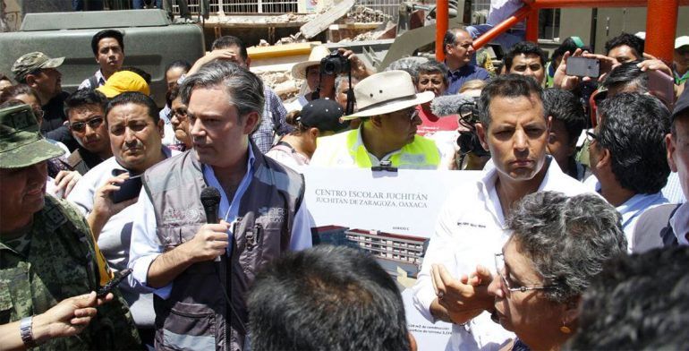 Comienza reconstrucción de escuelas en Oaxaca