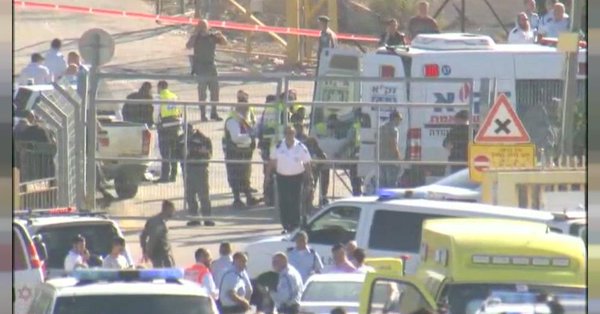 Palestino asesina a tres israelíes en asentamiento judío