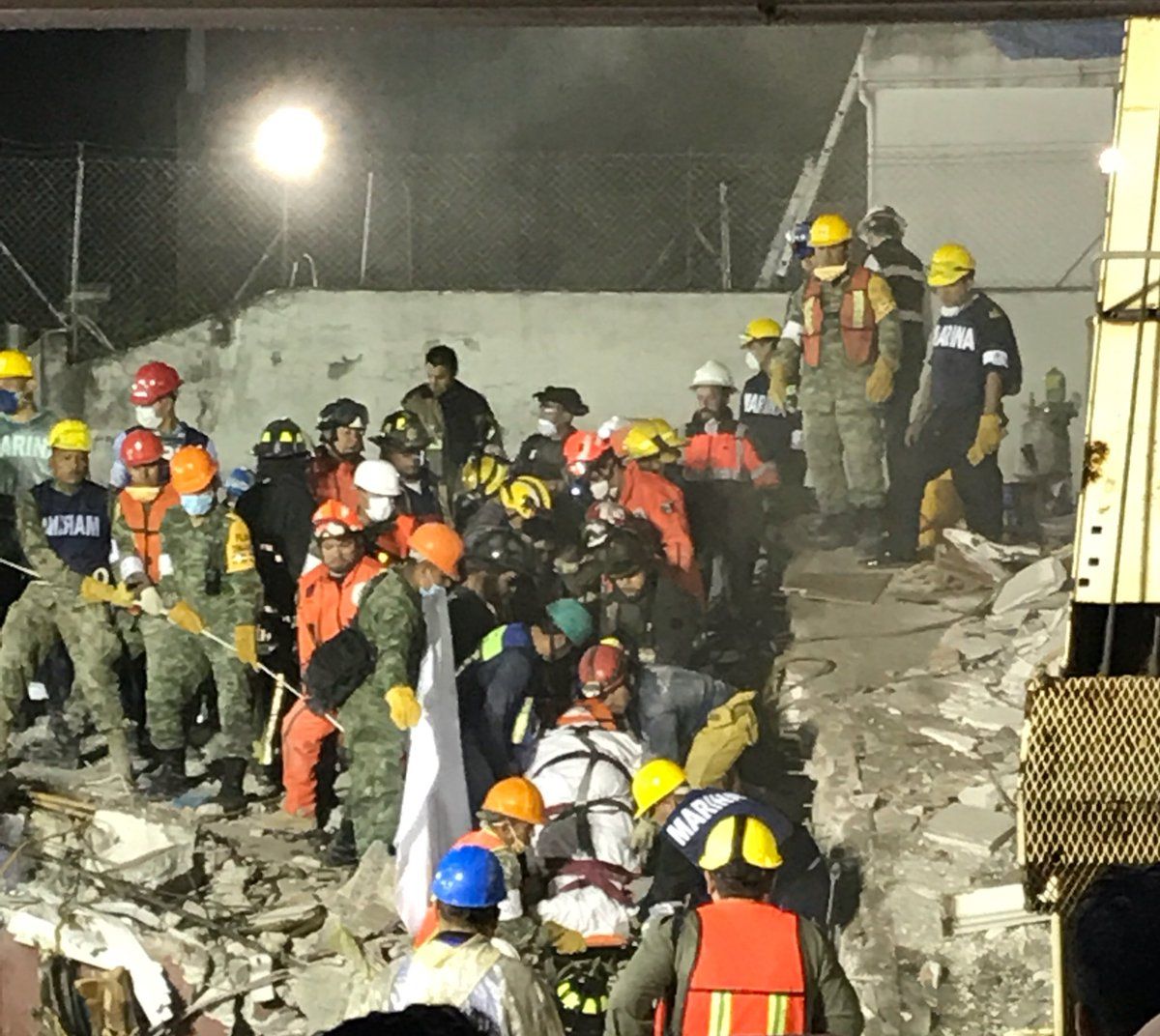 Concluyen labores de rescate en calles Petén y Zapata - petén