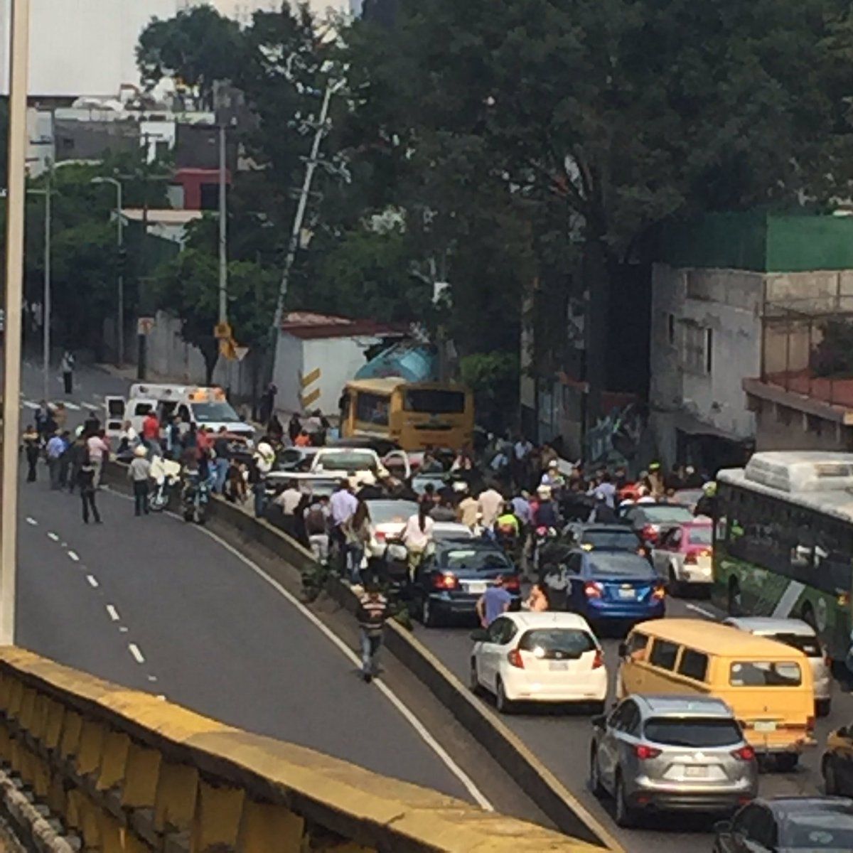 #Video Accidente en Constituyentes deja cuatro muertos y 20 heridos - pipa-accidente