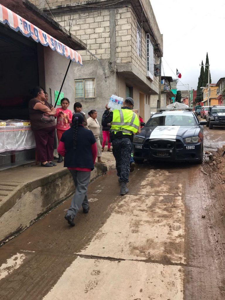 Policía Federal entrega 17 toneladas de víveres en Morelos - poyos-policía-federal--768x1024