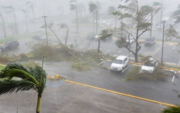 El ojo del huracán de María deja Puerto Rico