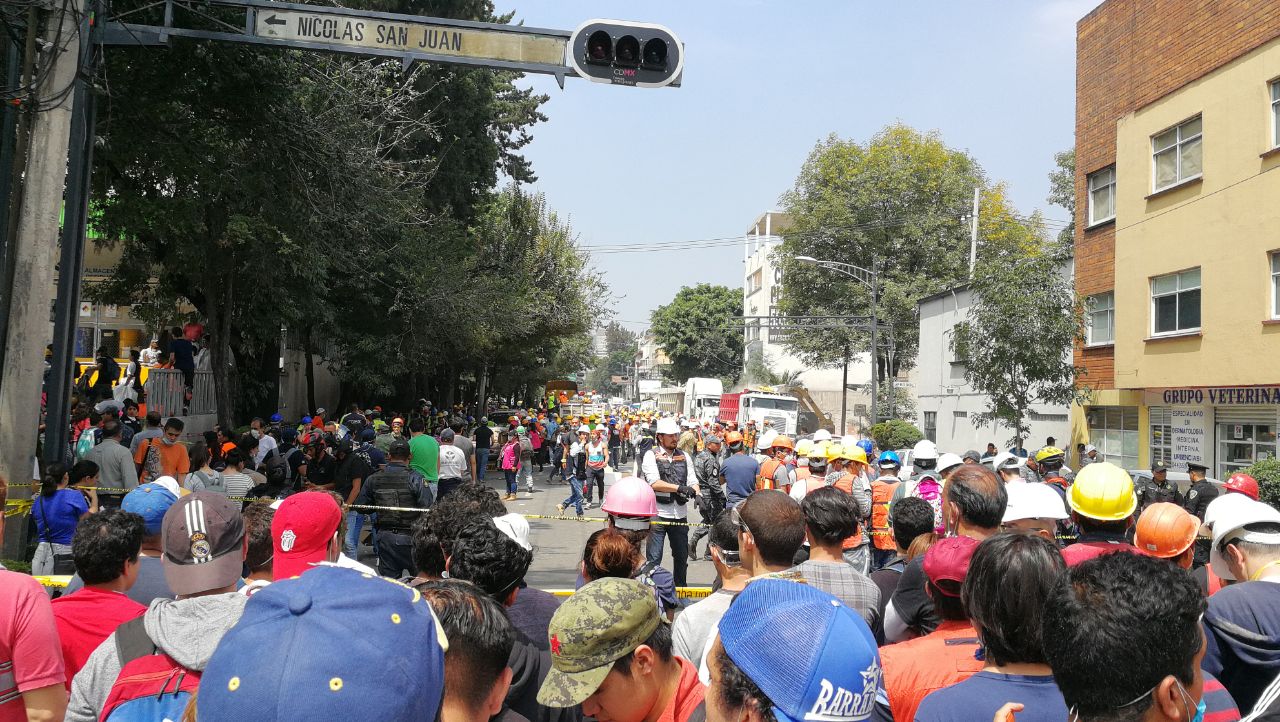 Chile ayudará a México en labores de rescate - recatista-01