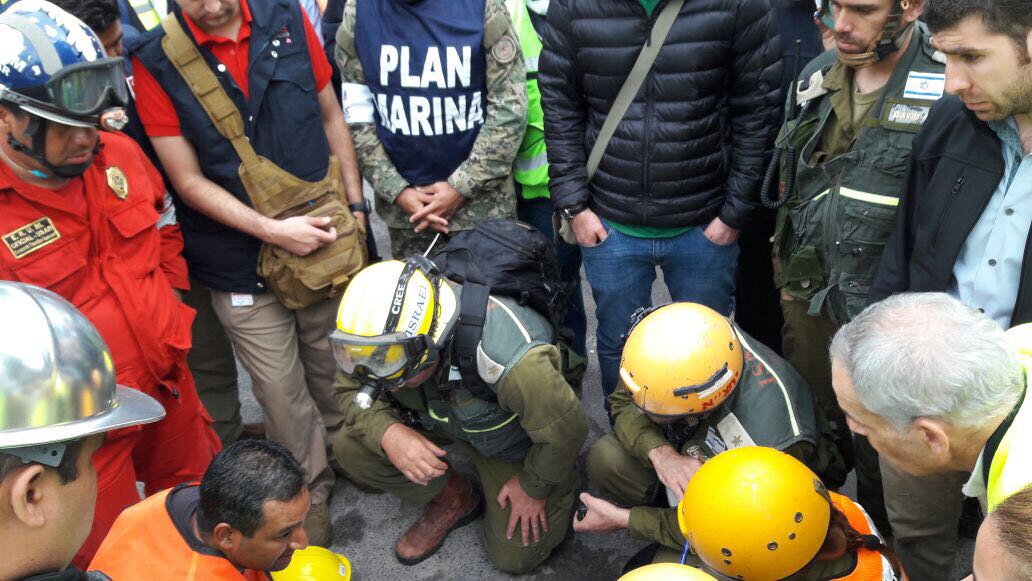Brigadistas de Israel y Panamá se suman a labores de rescate - rescatistas-israel-2