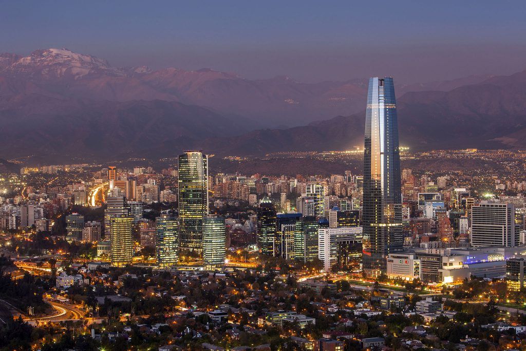 Ciudad de México entre las mejores para estudiar en Latinoamérica - santiago-de-chile-1024x683