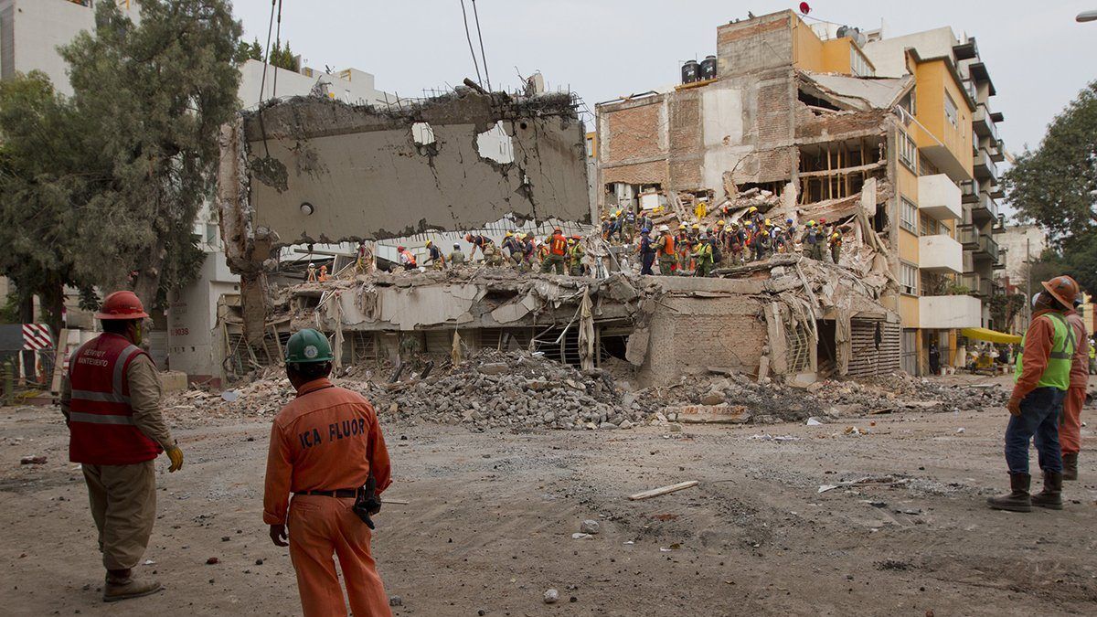 Sismo dejó 360 muertos, 219 en la CDMX