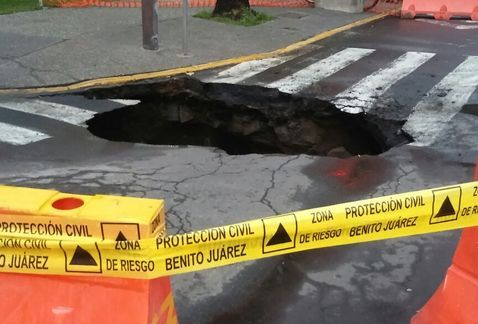 Se forma otro socavón en la Ciudad de México