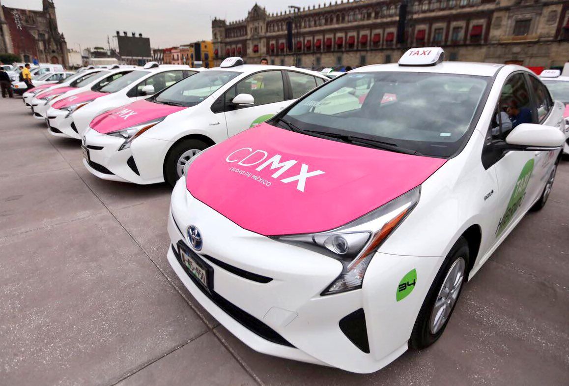 Recomiendan introducir tecnología para mejorar taxis de la Ciudad de México